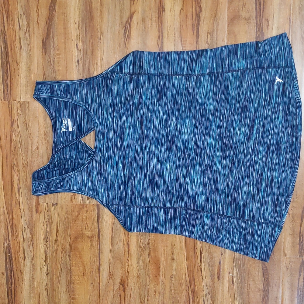 Old Navy active Go-Dry, XL tank